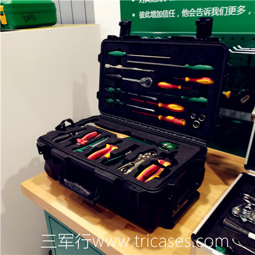 展會(huì)上世達(dá)工具使用我公司供貨的工具箱參展